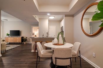 Dining space at willowest in vinings apartments in atlanta, ga 30339